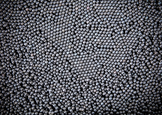 طاحونة كرات مخصصة لصياغة كرات الحديد الصلبة 30mm 150mm في صناعة الطاقة التعدين الاسمنت