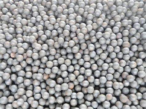كرة طحن فولاذ مزورة مخصصة 30mm-150mm كرات مطحنة الكرات حمالة الكرات لصناعات الطاقة الأسمنت المنجم