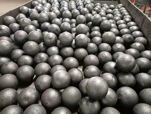 كرات الوسائط العالية الصلابة 10mm-150mm صب الصلب طحن